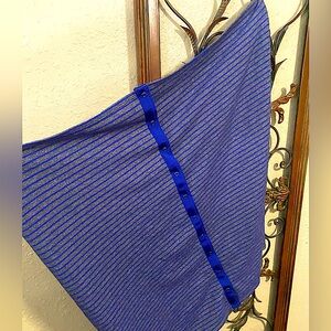 Lululemon Blue Ribbed Snap Wrap